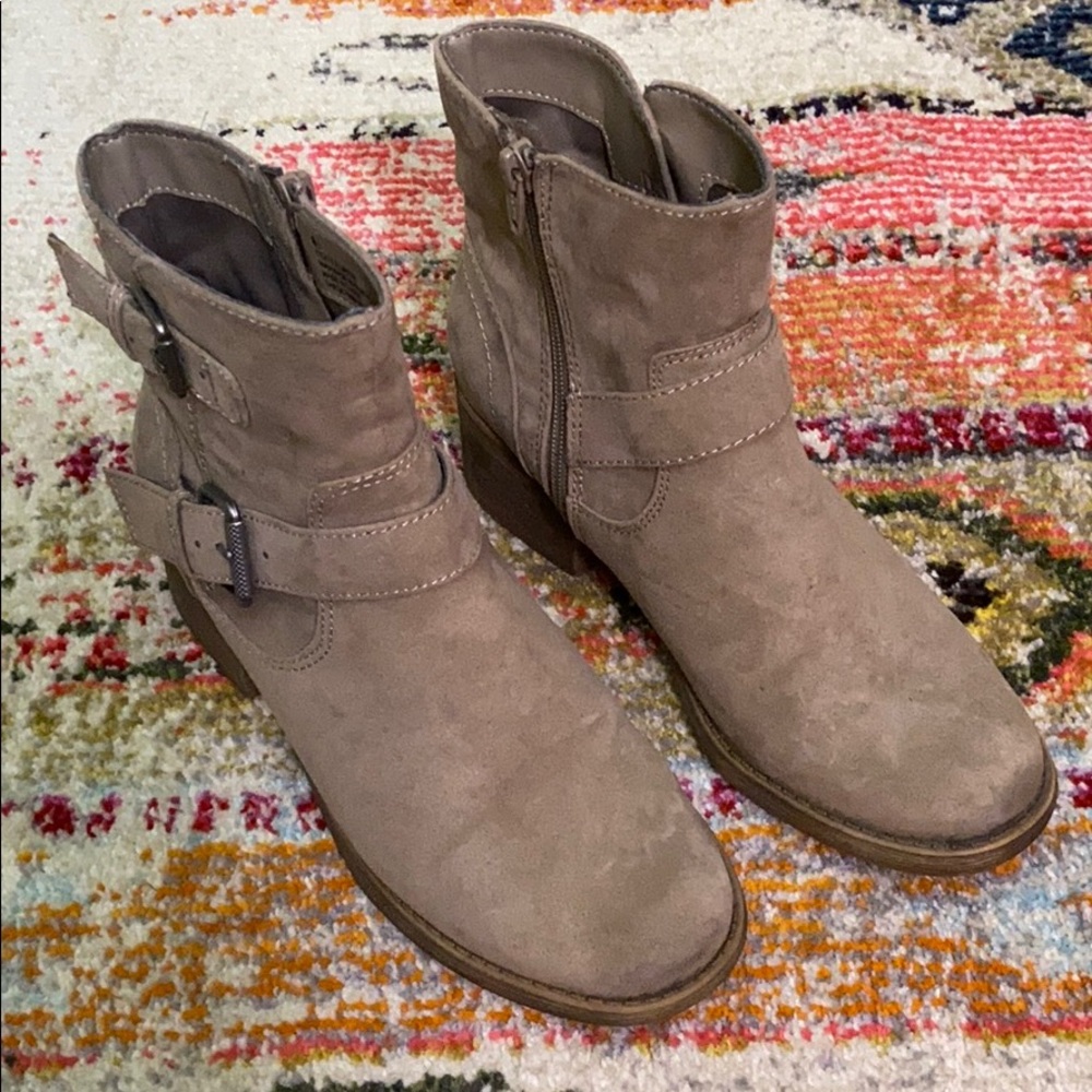 Light Brown Boots